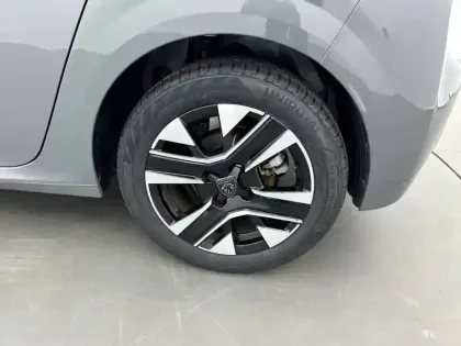 Photo 12 Peugeot 208  PureTech 100 S&S BVM6
