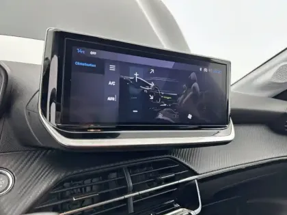 Photo 20 Peugeot 208  PureTech 100 S&S BVM6