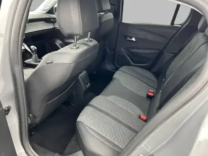 Photo 11 Peugeot 208  PureTech 100 S&S BVM6