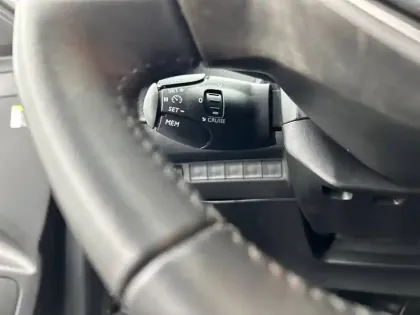 Photo 18 Peugeot 208  PureTech 100 S&S BVM6