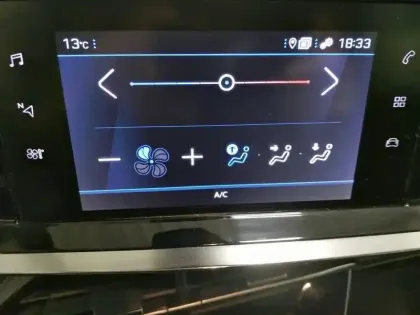 Photo 9 Peugeot 208  PureTech 75 S&S BVM5