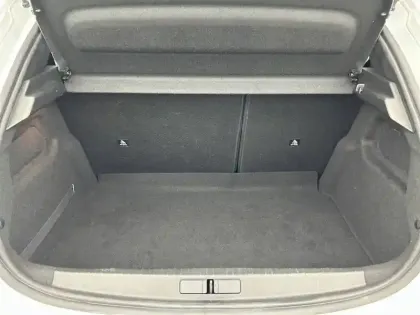 Photo 52 Peugeot 208 Gén. II Ph1 NG Style 5