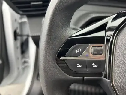 Photo 39 Peugeot 208 Gén. II Ph1 NG Style 5