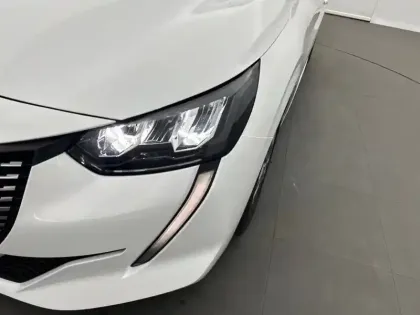 Photo 35 Peugeot 208 Gén. II Ph1 NG Style 5