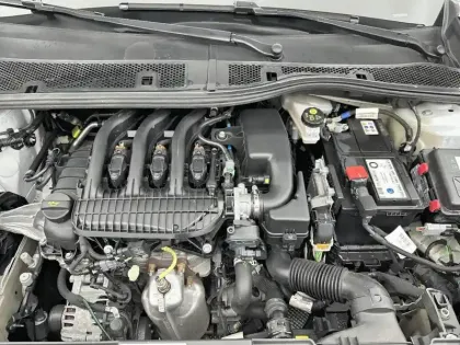 Photo 46 Peugeot 208 Gén. II Ph1 NG Style 5