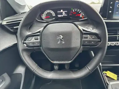 Photo 8 Peugeot 208  BlueHDi 100 S&S BVM6