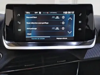 Photo 102 Peugeot 208  BlueHDi 100 S&S BVM6