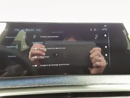 Photo 21 Peugeot 5008  Hybrid 145 e-DCS6