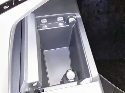 Photo 42 Peugeot 5008  Hybrid 145 e-DCS6