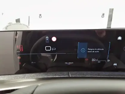 Photo 37 Peugeot 5008  Hybrid 145 e-DCS6