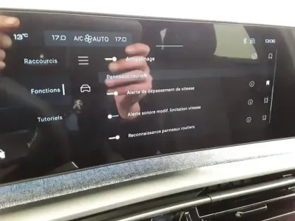 Photo 50 Peugeot 5008  Hybrid 145 e-DCS6