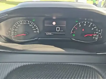 Photo 9 Peugeot 2008  BlueHDi 110 S&S BVM6