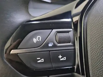 Photo 47 Peugeot 2008  BlueHDi 110 S&S BVM6
