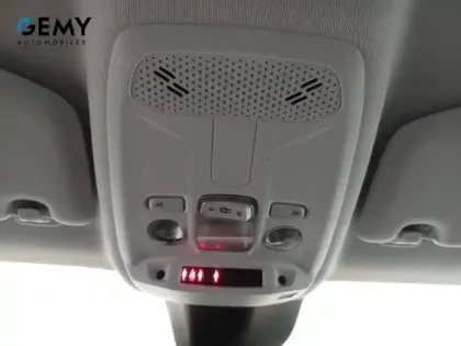 Photo 35 Peugeot 208  PureTech 75 S&S BVM5