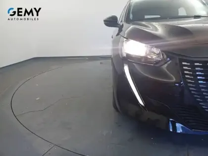 Photo 37 Peugeot 208  BlueHDi 100 S&S BVM6