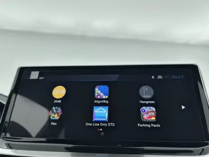 Photo 26 Peugeot 2008  Hybrid 145 e-DCS6