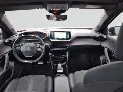 Photo 44 Peugeot 2008  Electrique 136 ch