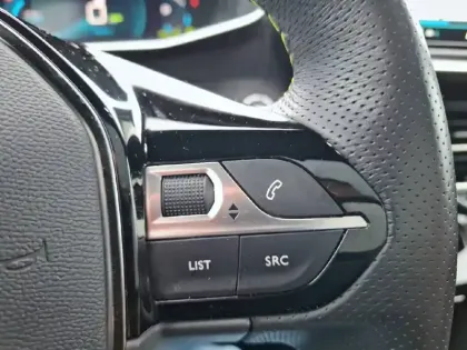 Photo 22 Peugeot 2008  Electrique 136 ch