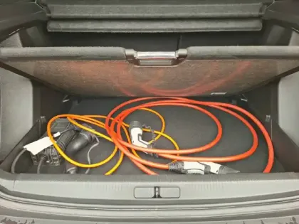 Photo 18 Peugeot 2008  Electrique 136 ch