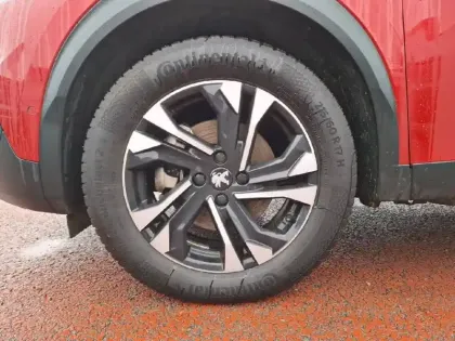 Photo 49 Peugeot 2008  Electrique 136 ch