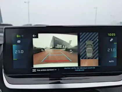 Photo 57 Peugeot 2008  Electrique 136 ch