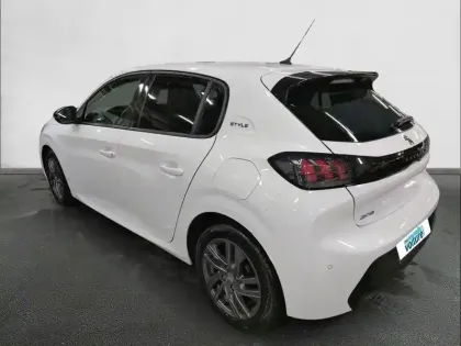 Photo 6 Peugeot 208  PureTech 75 S&S BVM5