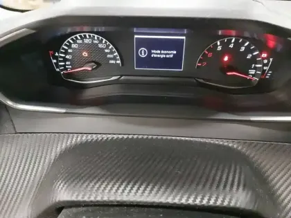 Photo 49 Peugeot 208  PureTech 75 S&S BVM5