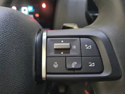 Photo 49 Citroën C4  Hybride 100 e-DCS6