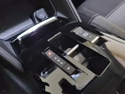 Photo 35 Citroën C4  Hybride 100 e-DCS6