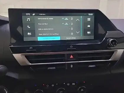 Photo 42 Citroën C4  Hybride 100 e-DCS6