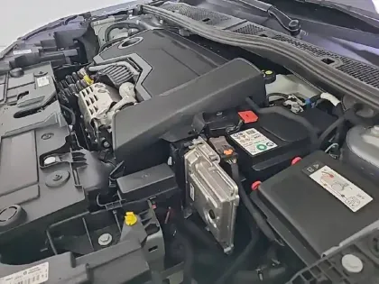 Photo 36 Citroën C4  Hybride 100 e-DCS6