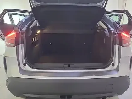 Photo 27 Citroën C4  Hybride 100 e-DCS6