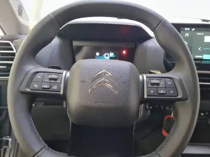 Photo 30 Citroën C4  Hybride 100 e-DCS6
