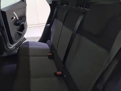 Photo 33 Citroën C4  Hybride 100 e-DCS6