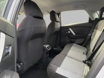 Photo 11 Citroën C4  Hybride 100 e-DCS6