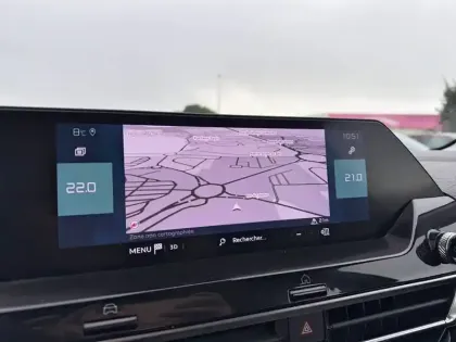 Photo 20 Citroën C4 e- 136 ch Automatique