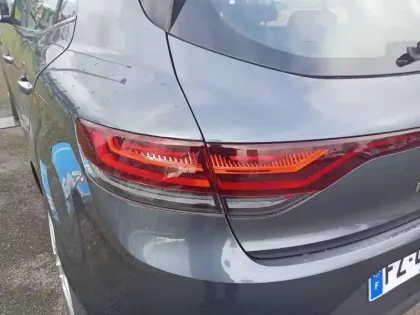 Photo 16 Renault Megane Mégane IV Berline Blue dCi 115 EDC