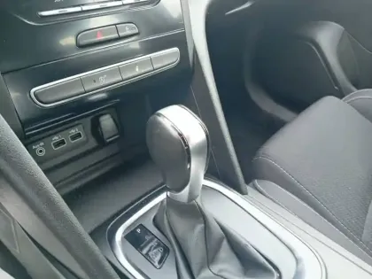 Photo 34 Renault Megane Mégane IV Berline Blue dCi 115 EDC