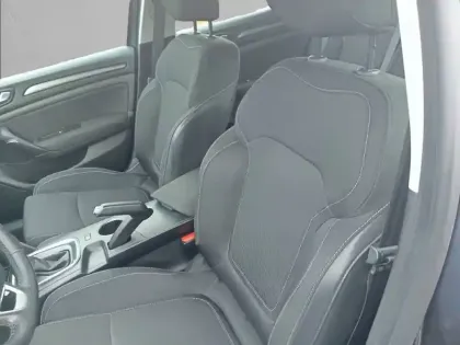 Photo 31 Renault Megane Mégane IV Berline Blue dCi 115 EDC