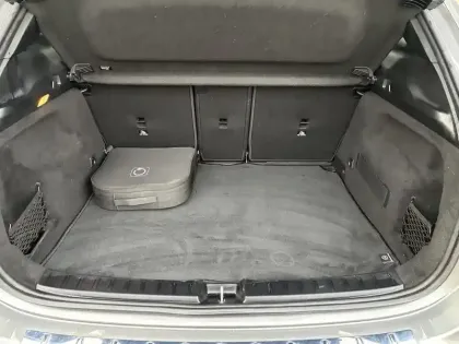 Photo 45 Mercedes GLA  250 e 8G-DCT