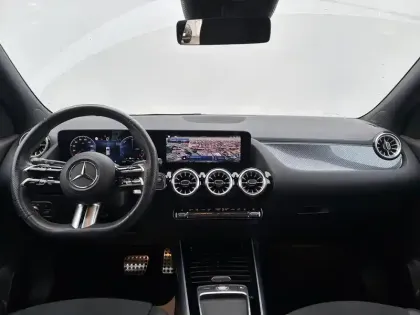 Photo 8 Mercedes GLA  250 e 8G-DCT