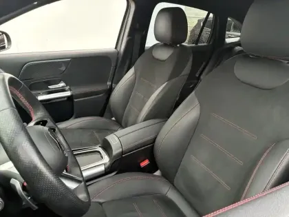 Photo 14 Mercedes GLA  250 e 8G-DCT