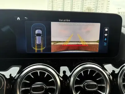 Photo 11 Mercedes GLA  250 e 8G-DCT