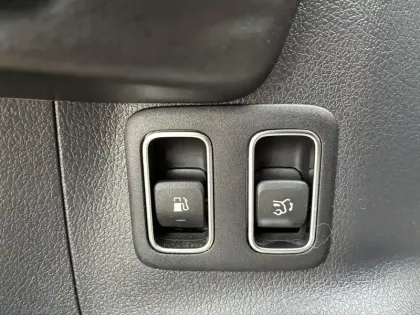 Photo 42 Mercedes GLA  250 e 8G-DCT