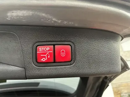 Photo 44 Mercedes GLA  250 e 8G-DCT