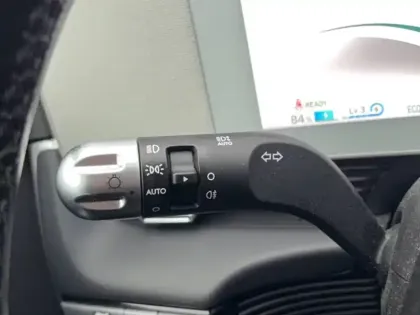 Photo 12 Hyundai Ioniq 5  77 kWh - 229 ch