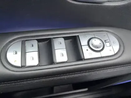 Photo 10 Hyundai Ioniq 5  77 kWh - 229 ch