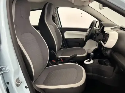 Photo 13 Renault Twingo  III Achat Intégral - 21