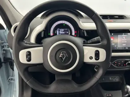 Photo 14 Renault Twingo  III Achat Intégral - 21