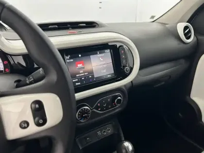 Photo 11 Renault Twingo  III Achat Intégral - 21